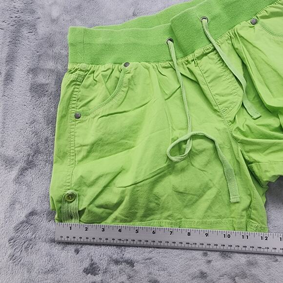 Roz&Ali Shorts Womens 12 Green Casual Shorts Drawstring Roll Tab Hem Pockets - Picture 5 of 10